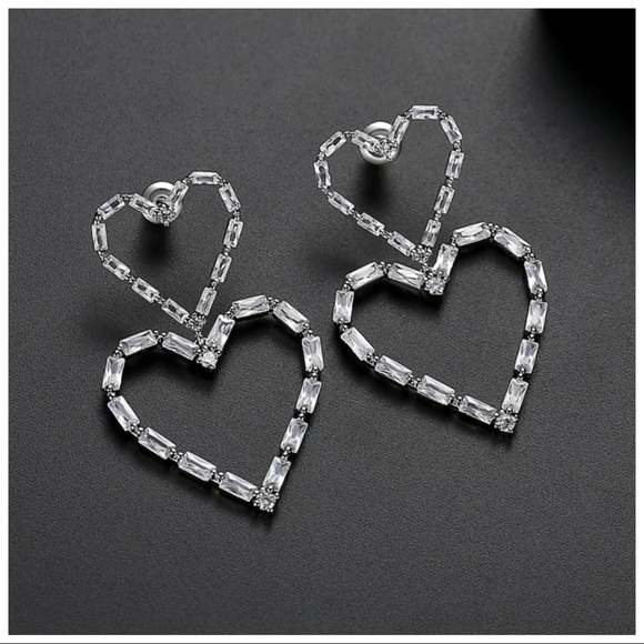 Austrian Crystal Heart Earrings - Picture 5 of 6